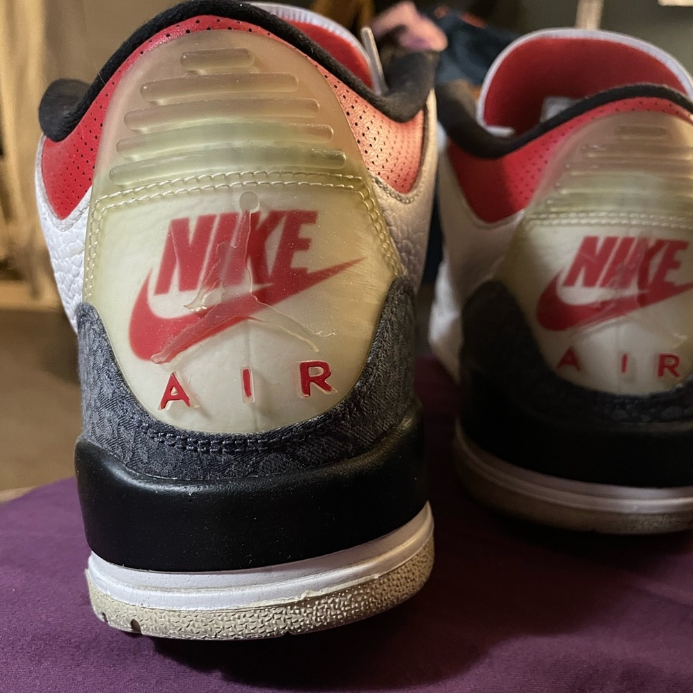 USED! Jordan 3 fire red and denim